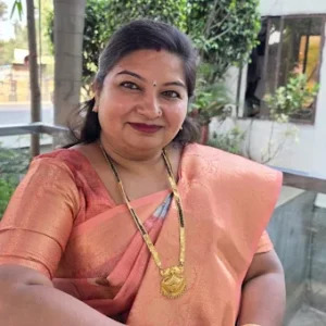 Dr. Anita Mundra
